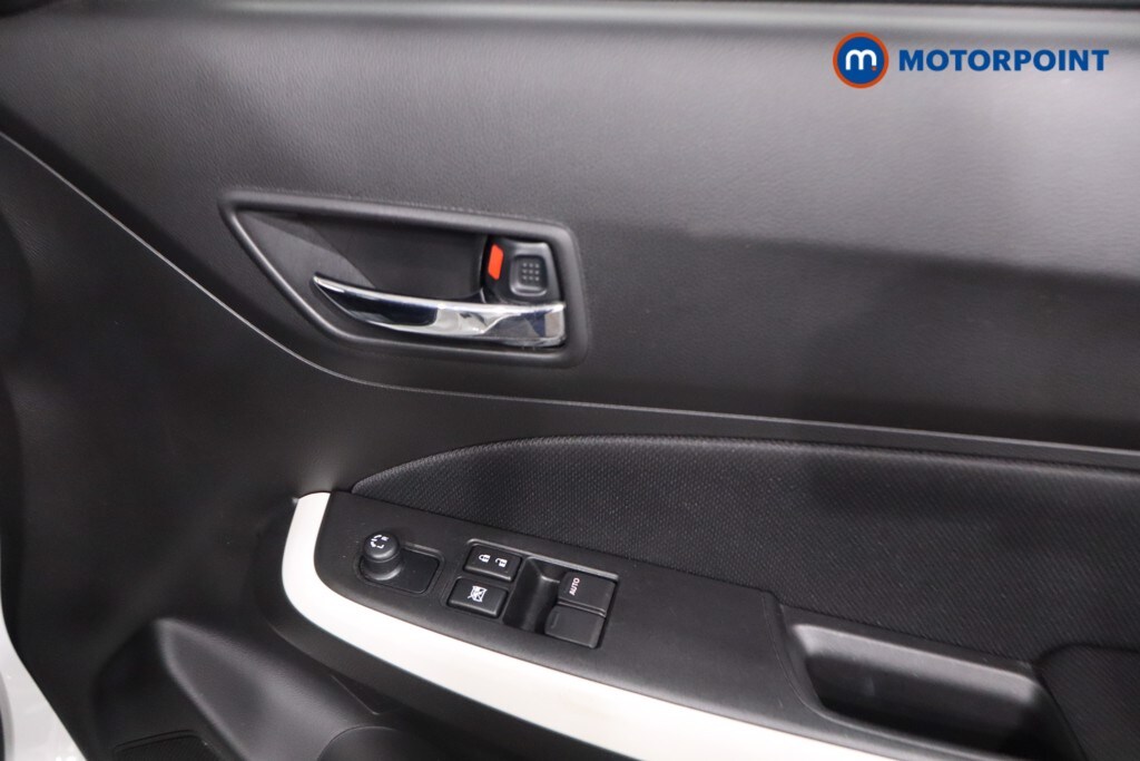 Used Suzuki Swift 2021 for sale - 77935274: Photo 32