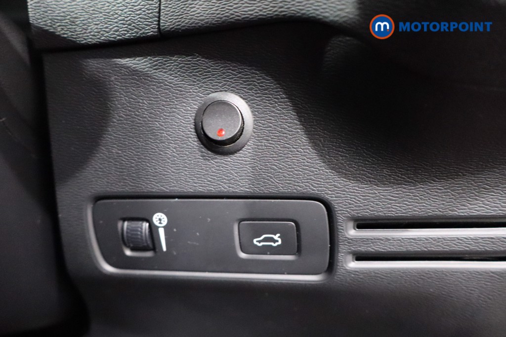 Used Volvo XC40 2020 for sale - 77048199: Photo 28