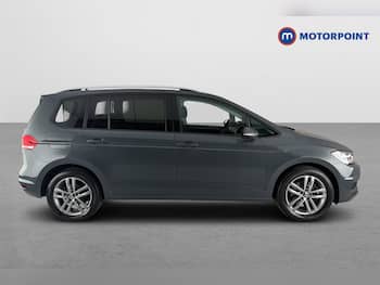 Used Volkswagen Touran 2025 for sale - 79502618: Photo