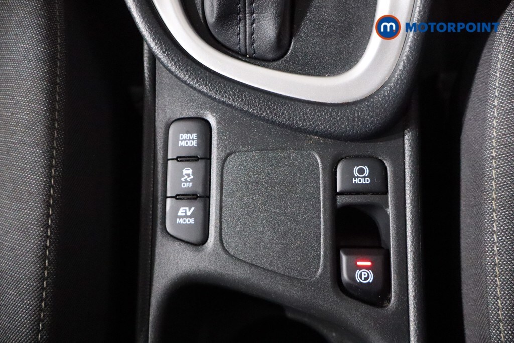 Used Toyota Yaris 2022 for sale - 76252844: Photo 25