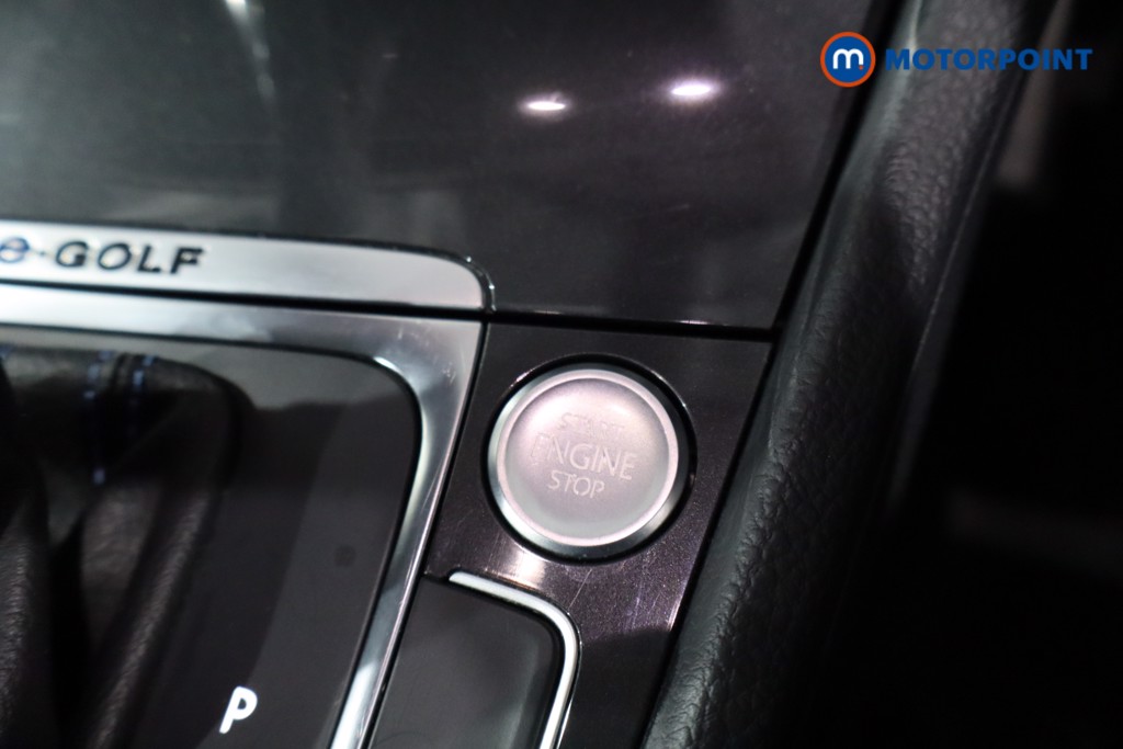 Used Volkswagen Golf 2019 for sale - 76494837: Photo 21