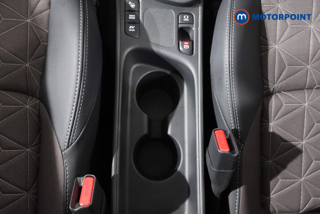 Used Toyota Yaris Cross 2024 for sale - 76958167: Photo 23