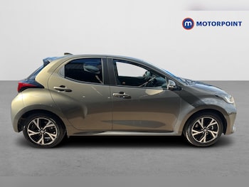 Used Toyota Yaris 2024 for sale - 78894693: Photo
