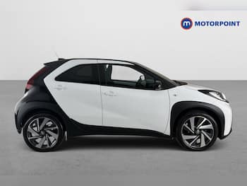 Used Toyota Aygo X 2024 for sale - 79650345: Photo