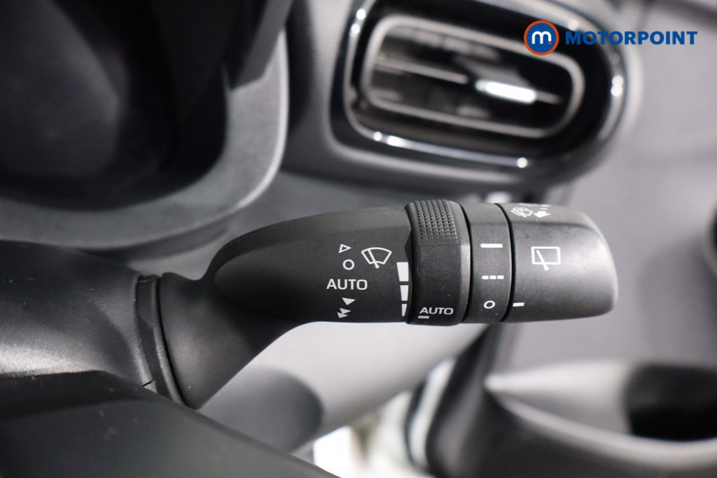 Used Toyota Yaris Cross 2024 for sale - 76330200: Photo 26