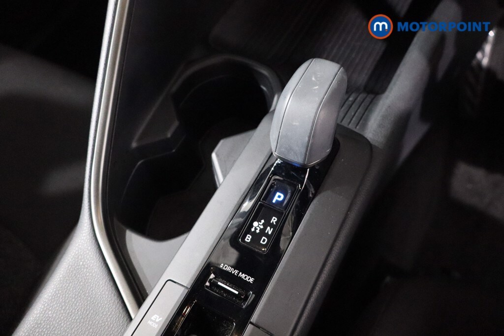 Used Toyota C-HR 2024 for sale - 76612041: Photo 16