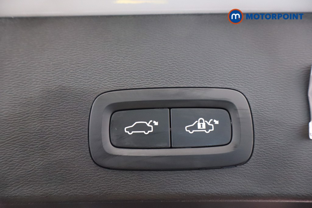 Used Volvo XC40 2021 for sale - 76710338: Photo 26