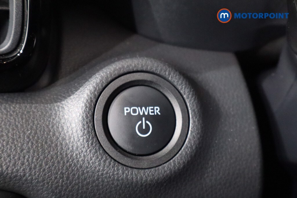 Used Toyota Yaris 2024 for sale - 76590216: Photo 12