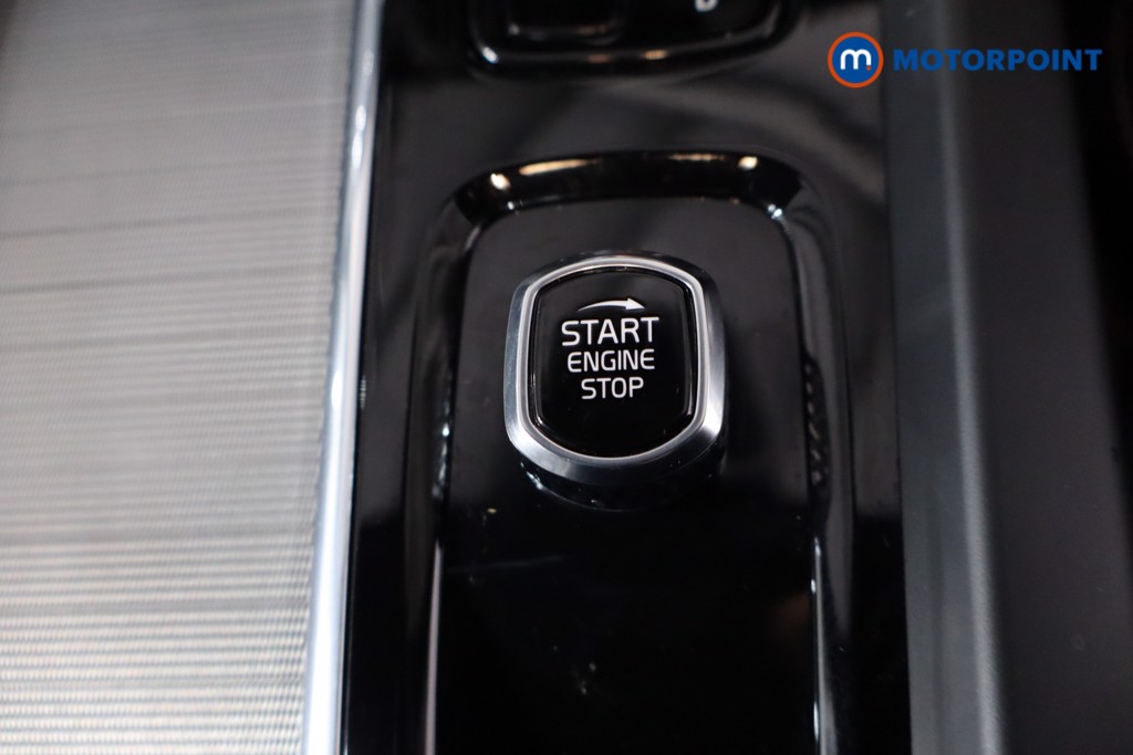 Used Volvo XC60 2025 for sale - 76650729: Photo 15