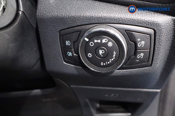 Used Ford Ecosport 2020 for sale - 76232076: Photo 31