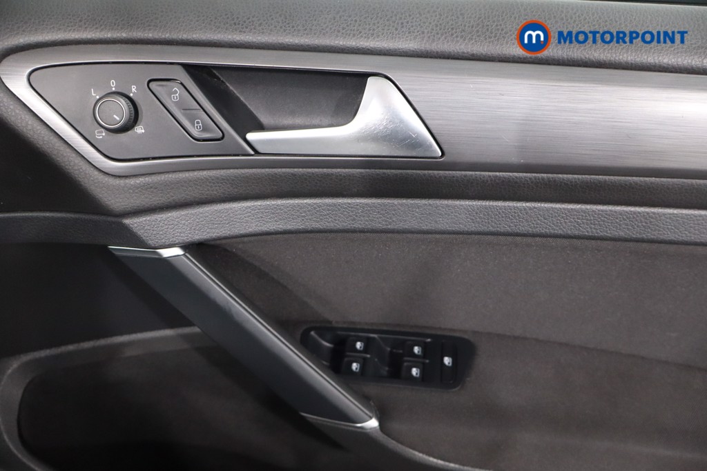 Used Volkswagen Golf 2019 for sale - 76554605: Photo 18