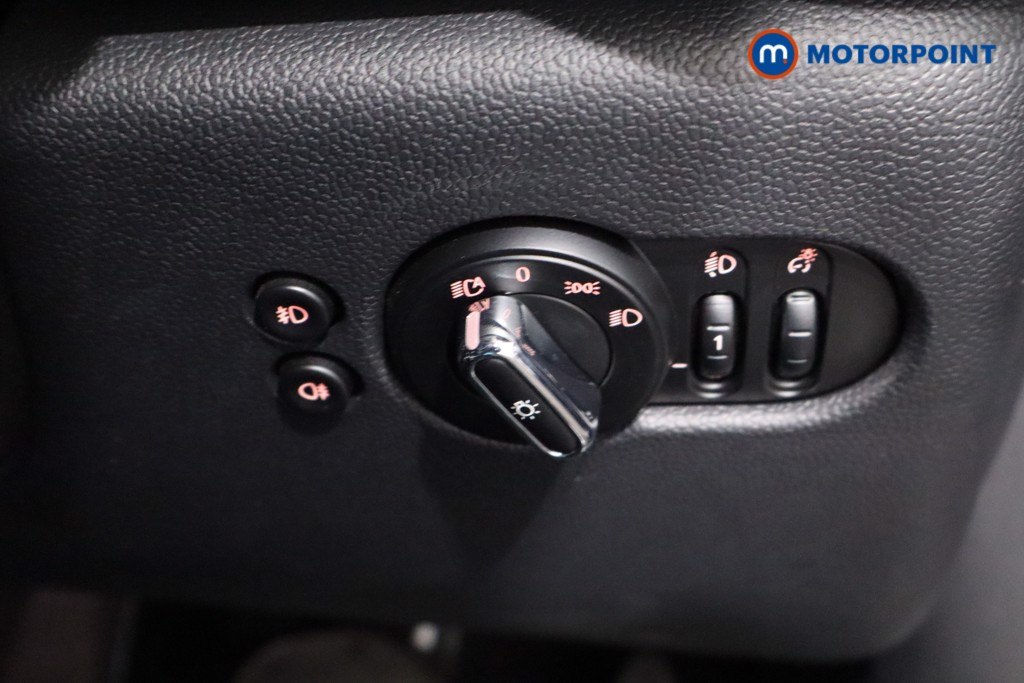 Used MINI Hatch 2019 for sale - 77136508: Photo 25