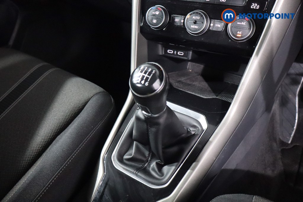 Used Volkswagen T-Roc 2021 for sale - 77904133: Photo 28