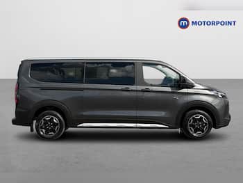 Used Ford Tourneo Custom 2024 for sale - 79689395: Photo