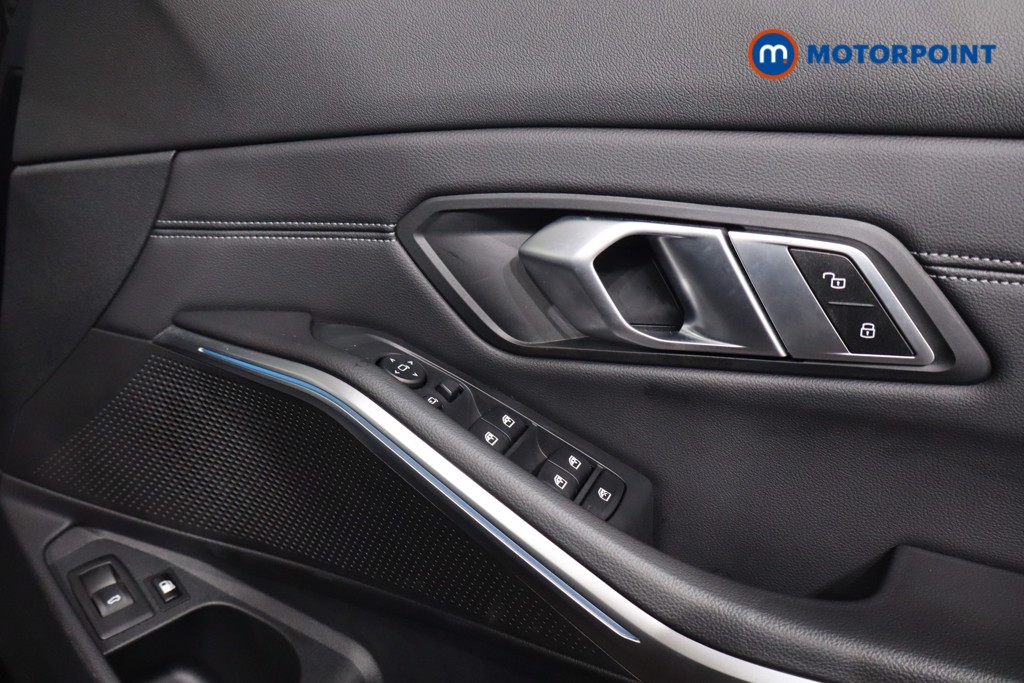 Used BMW 3 Series 2021 for sale - 77221232: Photo 32