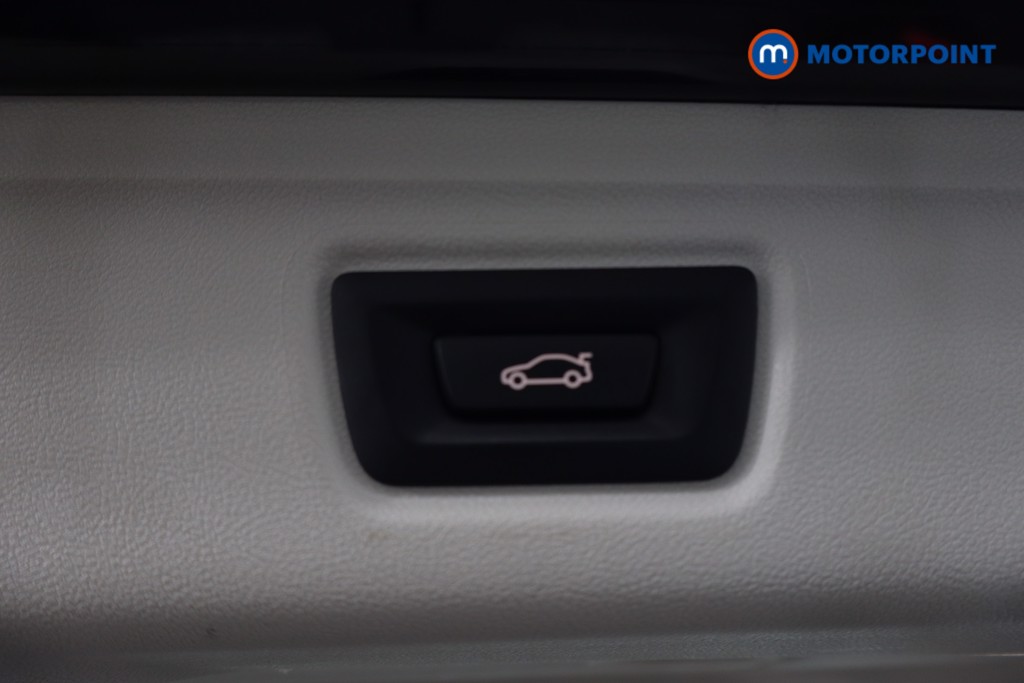 Used BMW 3 Series 2021 for sale - 77221232: Photo 47