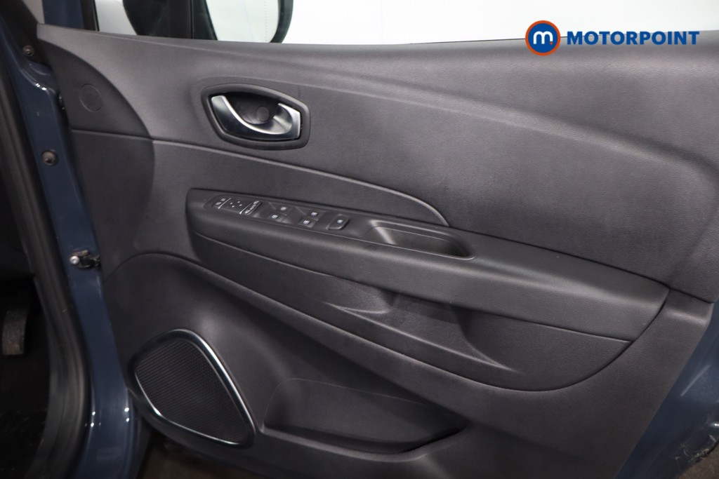 Used Renault Captur 2019 for sale - 77519925: Photo 32