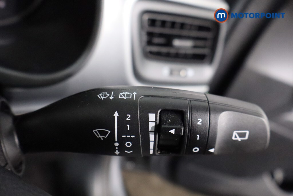 Used Kia Stonic 2023 for sale - 76449919: Photo 25