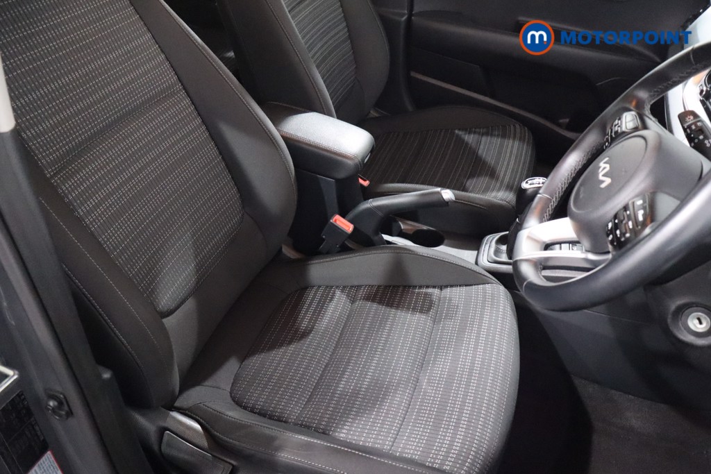 Used Kia Stonic 2023 for sale - 76449919: Photo 31