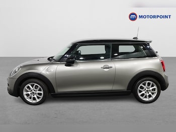 Used MINI Hatch 2018 for sale - 75121784: Photo