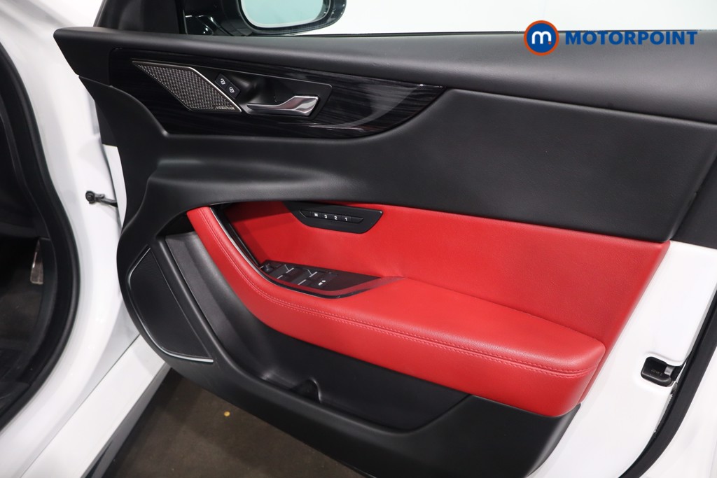 Used Jaguar XE 2024 for sale - 76723338: Photo 33