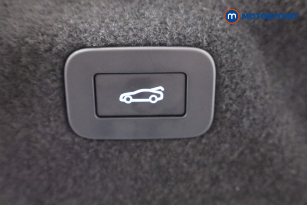 Used Jaguar XE 2024 for sale - 76723338: Photo 51