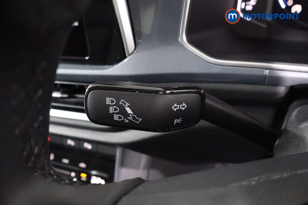 Used Volkswagen T-Roc 2023 for sale - 77946489: Photo 23