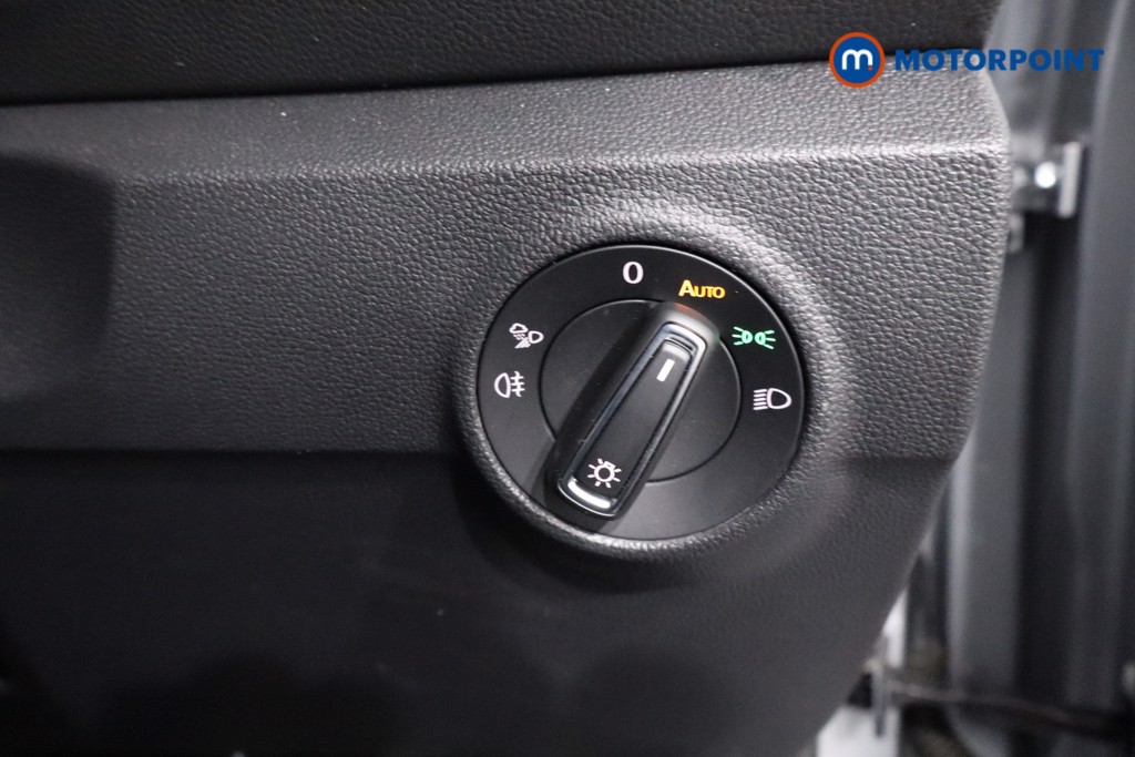 Used Volkswagen T-Roc 2023 for sale - 77946489: Photo 25