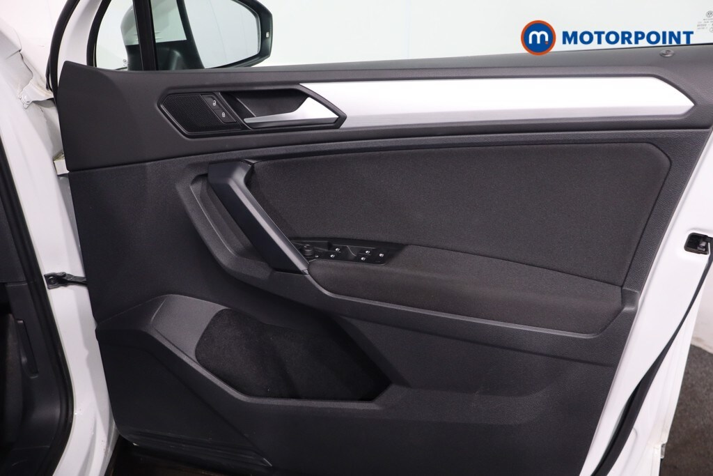 Used Volkswagen Tiguan 2021 for sale - 77500604: Photo 32