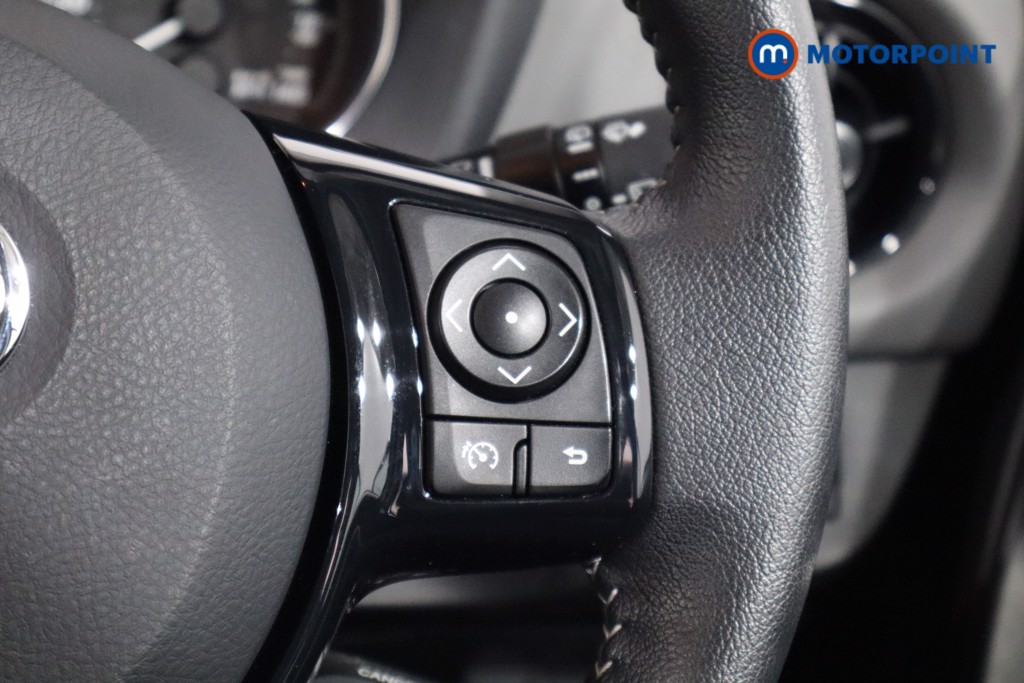 Used Toyota Yaris 2019 for sale - 76577629: Photo 11