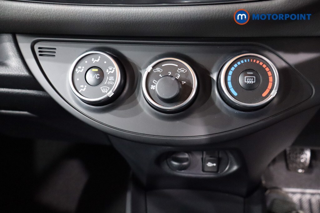 Used Toyota Yaris 2019 for sale - 76577629: Photo 15