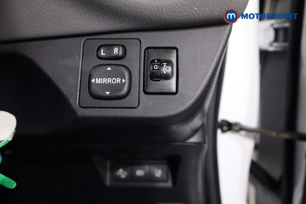 Used Toyota Yaris 2019 for sale - 76577629: Photo 17