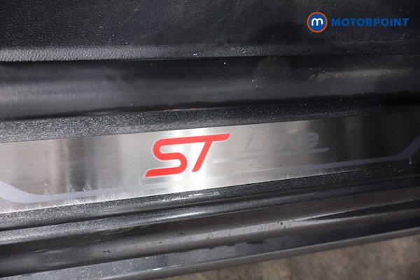 Used Ford Focus 2020 for sale - 76157623: Photo 29