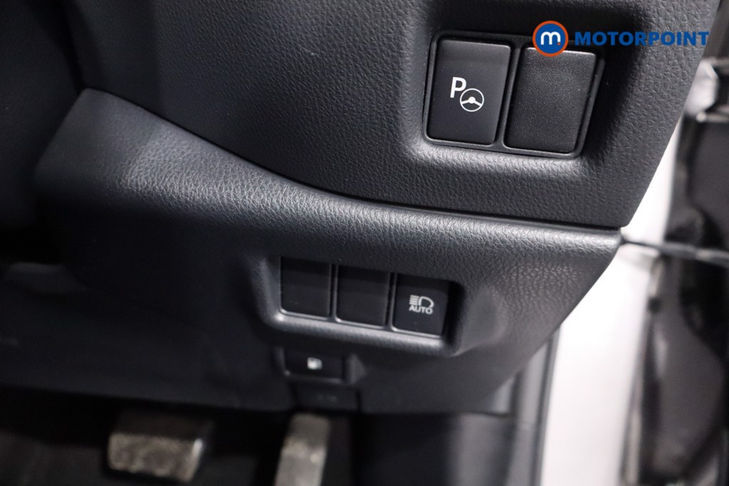 Used Toyota C-HR 2019 for sale - 76650694: Photo 17