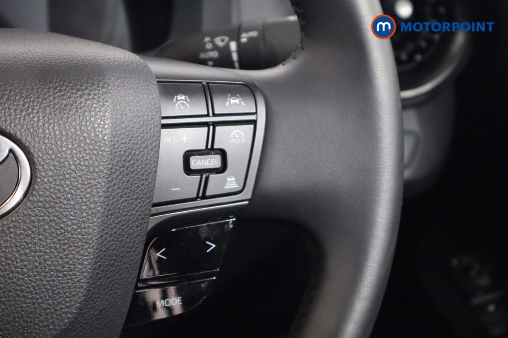 Used Toyota C-HR 2024 for sale - 76036409: Photo 16