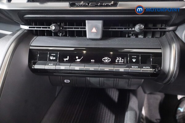 Used Toyota C-HR 2024 for sale - 76036409: Photo 26