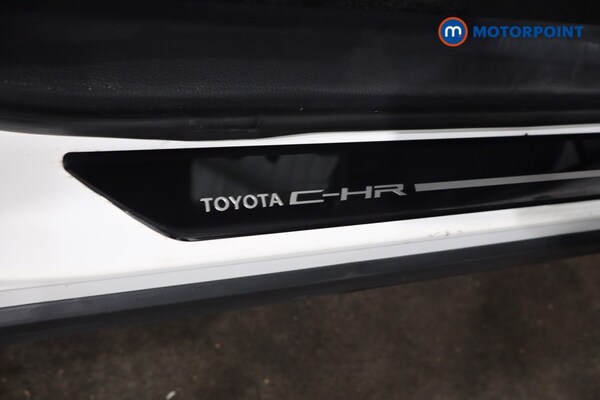 Used Toyota C-HR 2024 for sale - 76036409: Photo 30