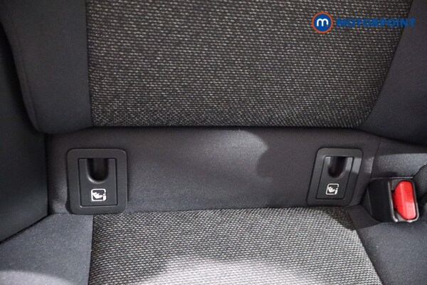 Used Toyota C-HR 2024 for sale - 76036409: Photo 34