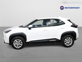 Used Toyota Yaris Cross 2024 for sale - 75067050: Photo