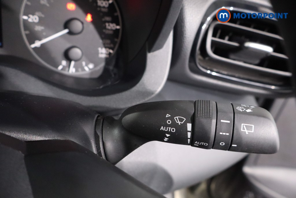 Used Toyota Yaris 2025 for sale - 77997998: Photo 23