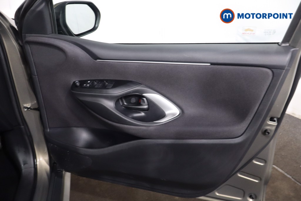 Used Toyota Yaris 2025 for sale - 77997998: Photo 31