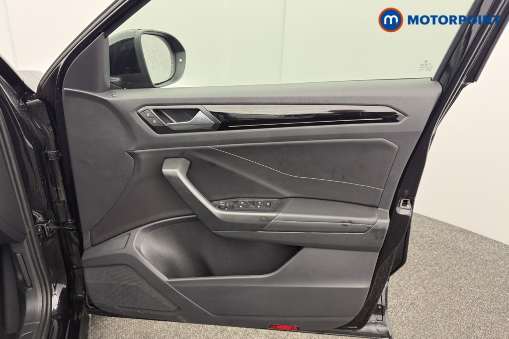 Used Volkswagen T-Roc 2025 for sale - 77407272: Photo 27