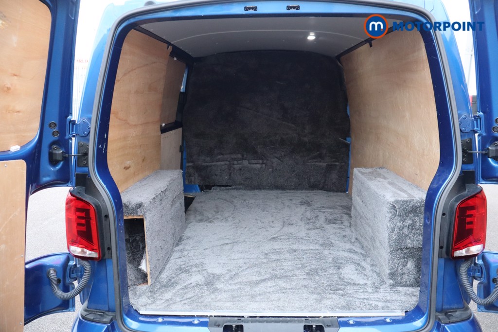 Used Volkswagen Transporter 2024 for sale - 77398693: Photo 25