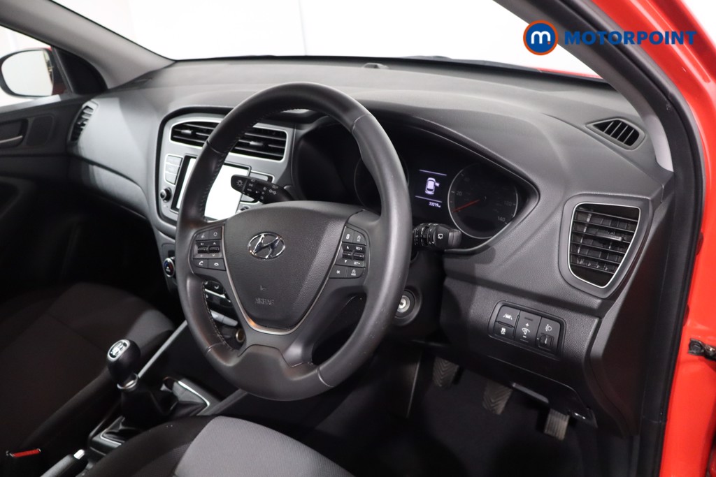 Used Hyundai i20 2018 for sale - 76147006: Photo 30