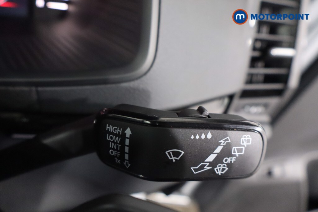 Used Skoda Karoq 2025 for sale - 76222849: Photo 27