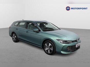 Volkswagen - Passat