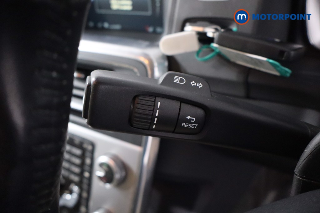 Used Volvo V60 2016 for sale - 78162852: Photo 22