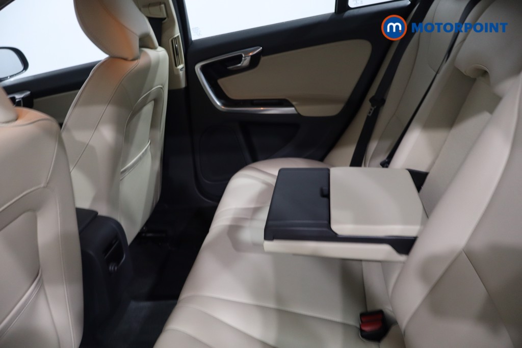 Used Volvo V60 2016 for sale - 78162852: Photo 36