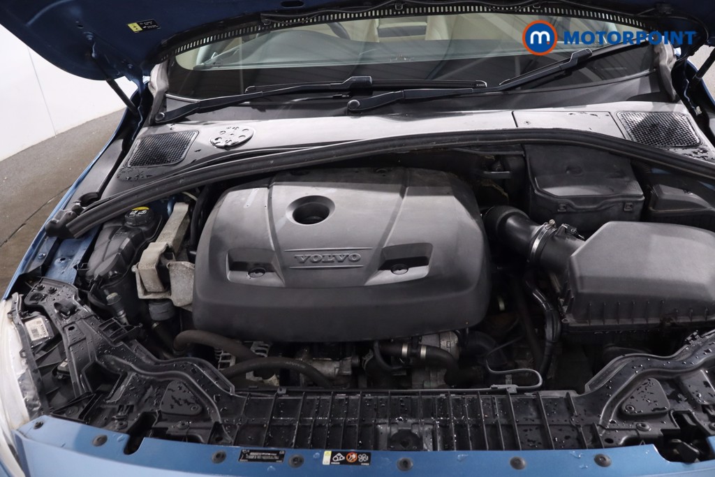 Used Volvo V60 2016 for sale - 78162852: Photo 42