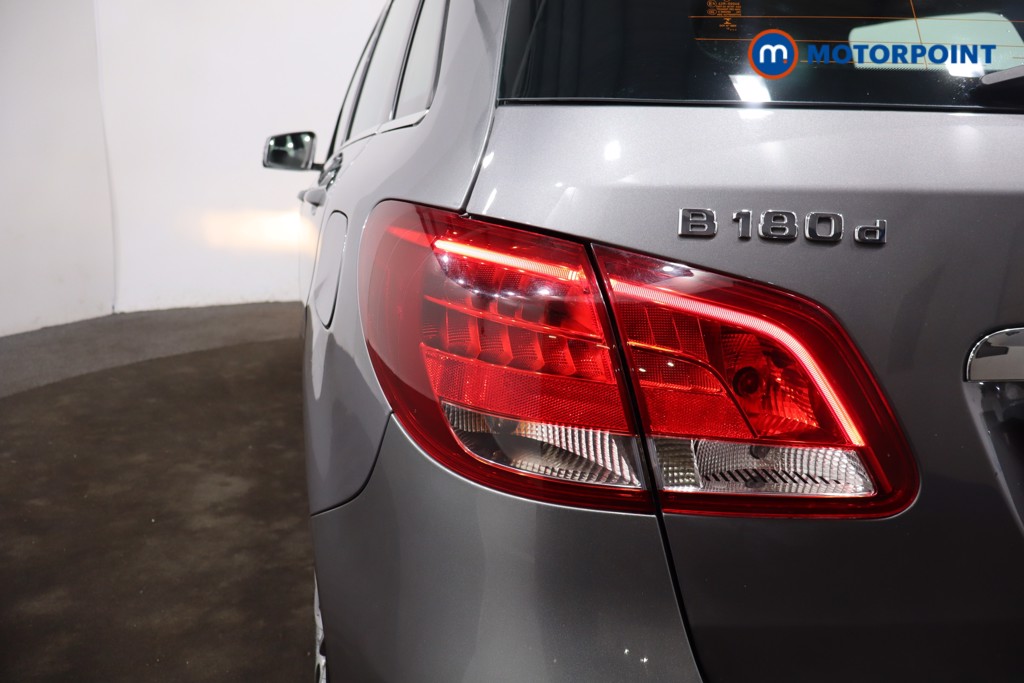 Used Mercedes-Benz B Class 2017 for sale - 76938311: Photo 35